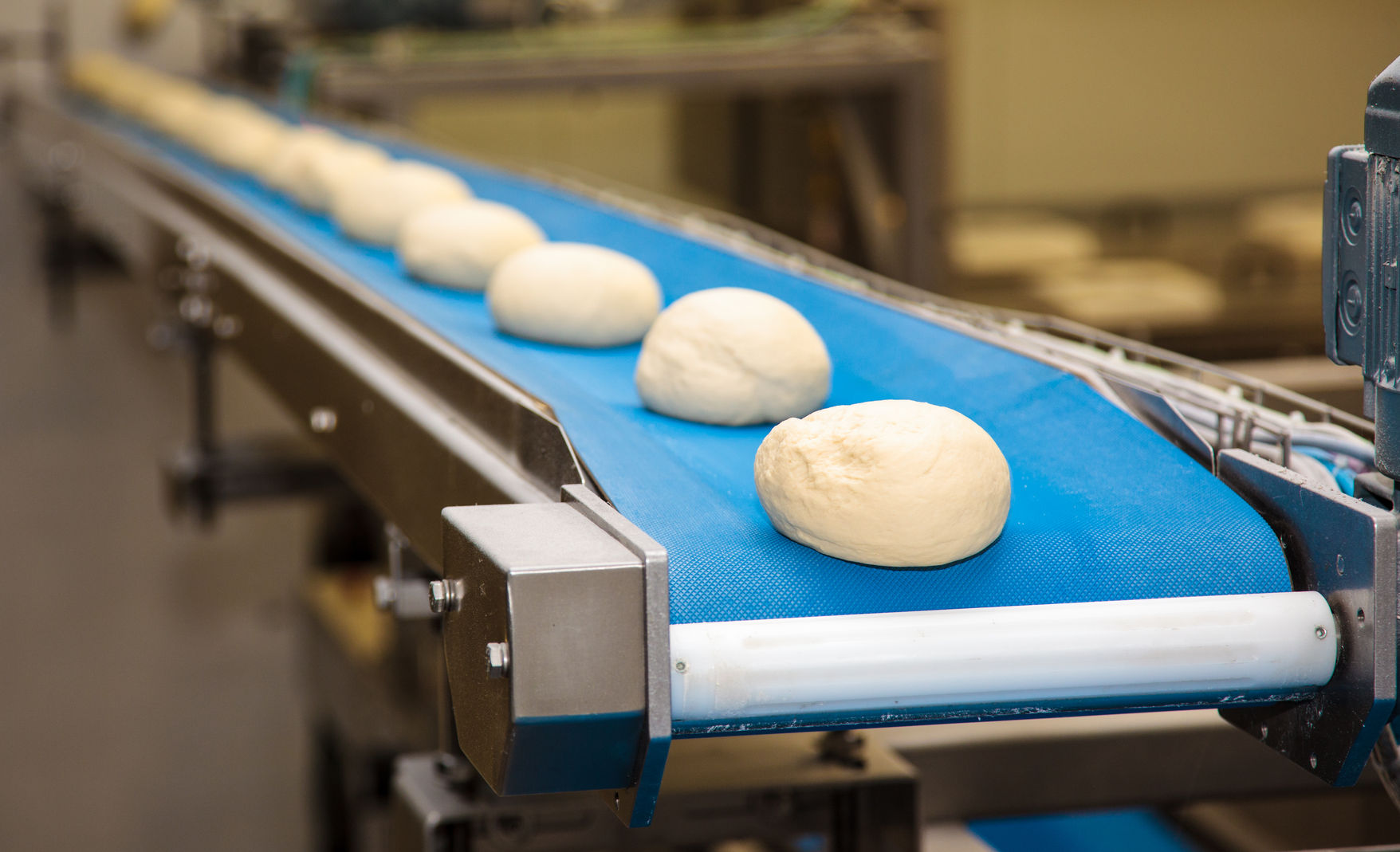 dough consistency, tail out, dough production bakery